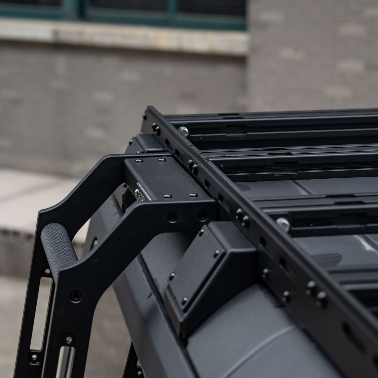 Heavy-Duty Modular Roof Platform for Ford Bronco — product image 7