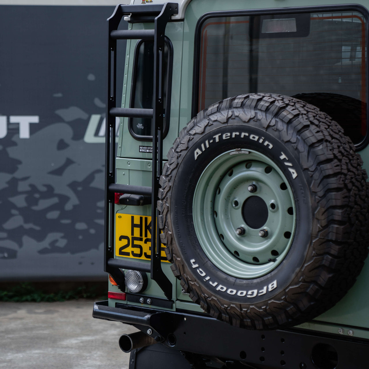 Rear Access Ladder for Classic Land Rover Defender 110 — product image 8