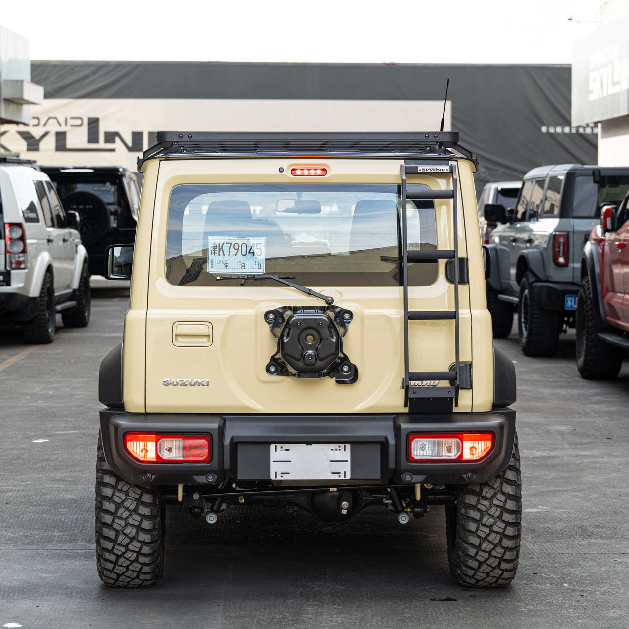 Heavy-Duty Modular Roof Platform for Suzuki Jimny 4-Door — product image 8