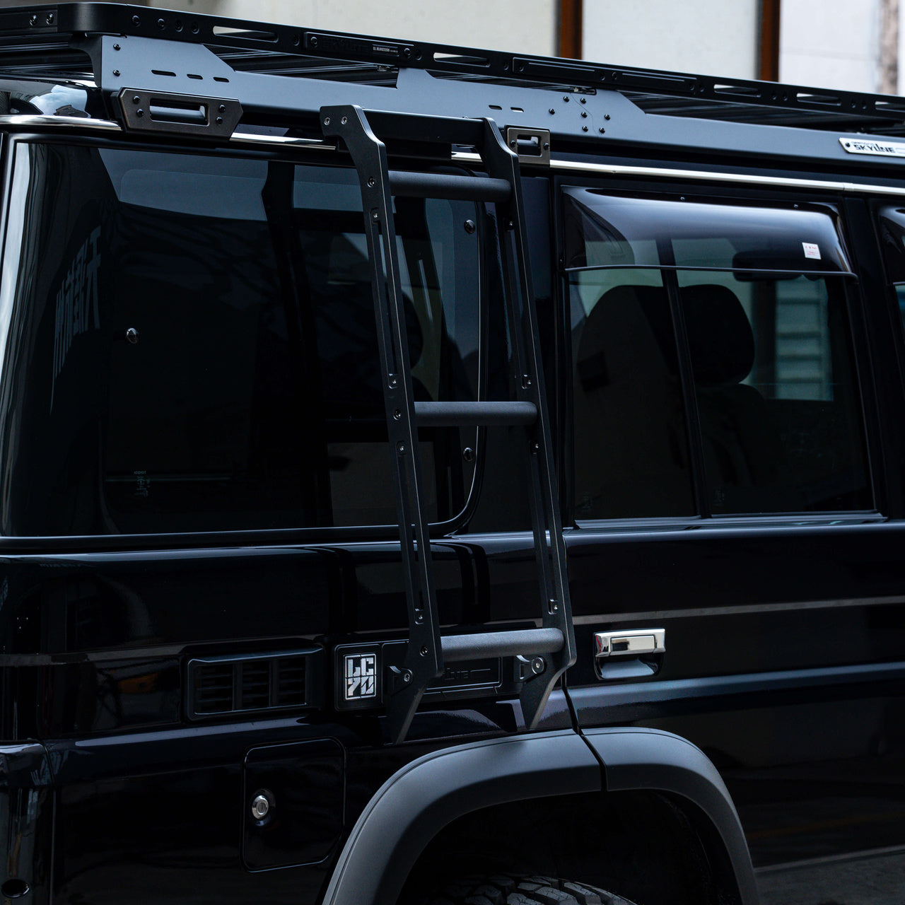 Heavy-Duty Modular Roof Platform for Toyota LC76 — product image 7