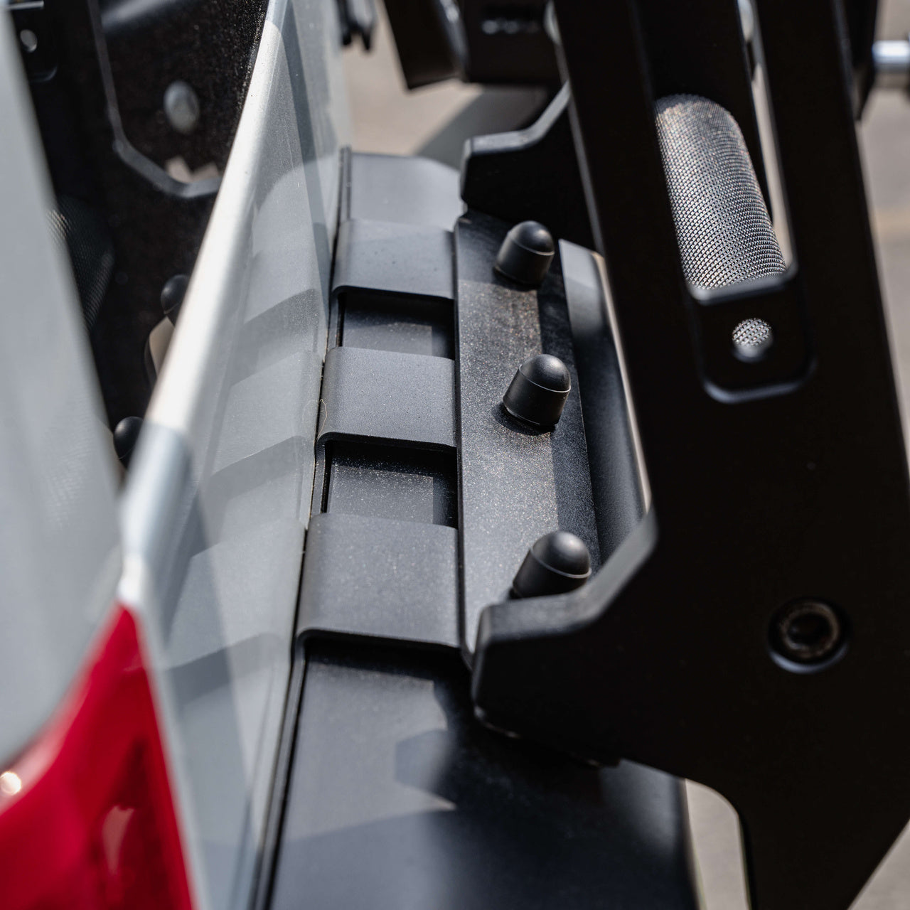 Rear Access Ladder for Land Rover Discovery 3 / 4 — product image 7