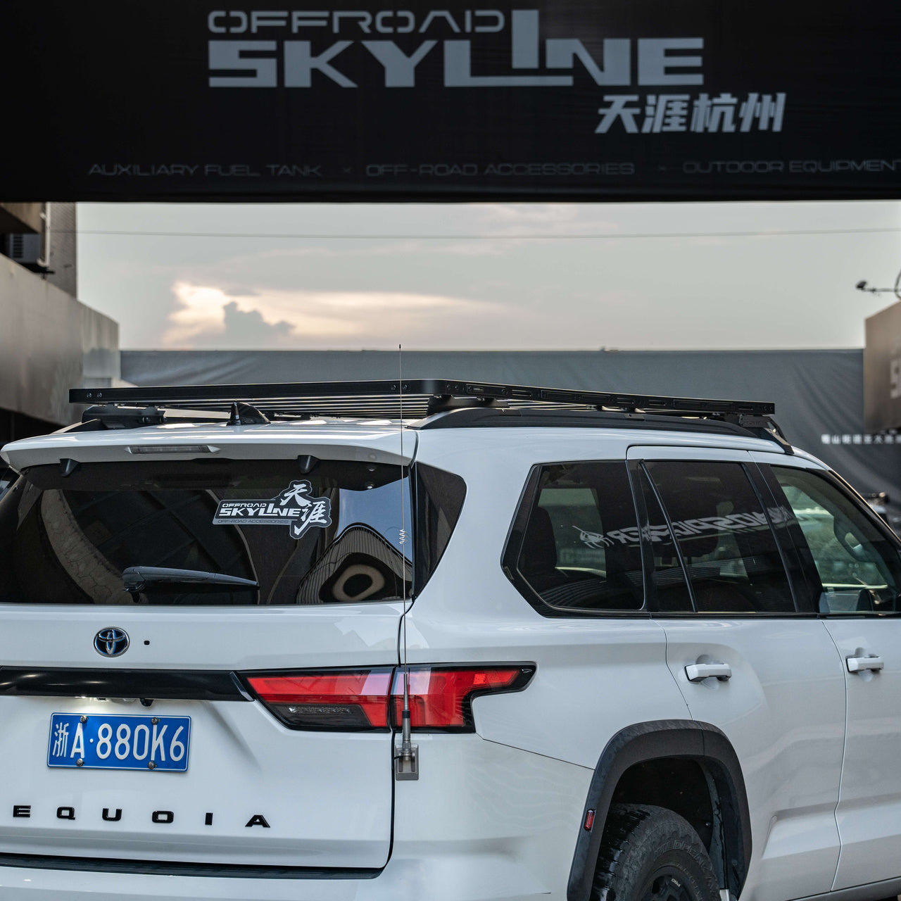 Heavy-Duty Modular Roof Platform for 2022 Toyota Sequoia TRD Pro — product image 8