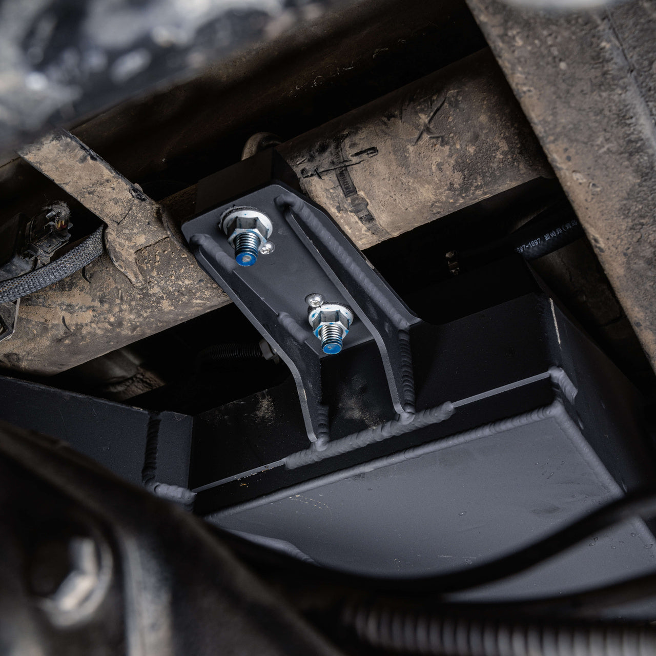 75L Auxiliary Fuel Tank for Mercedes-Benz G463 — product image 9