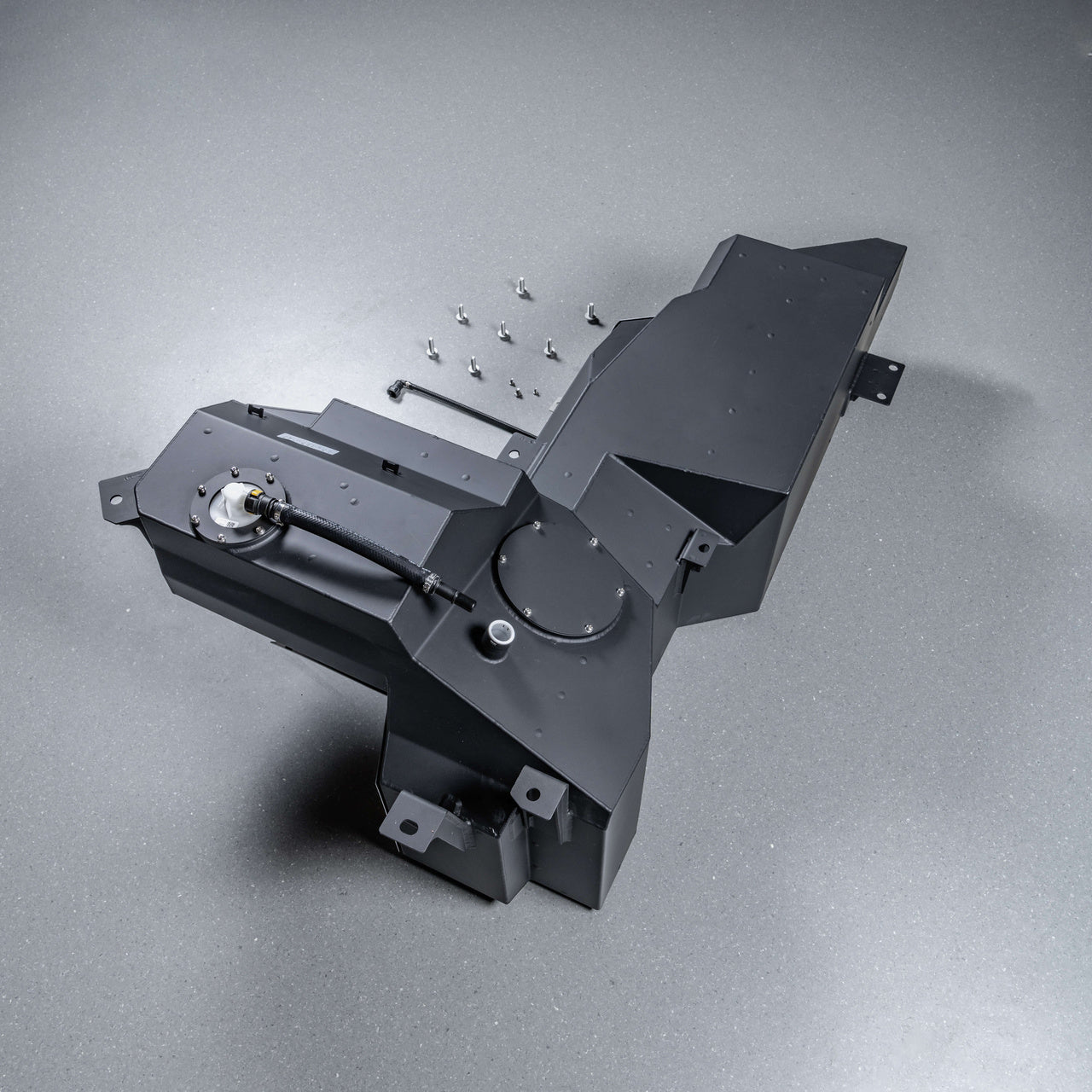143L Replacement Main Fuel Tank for INEOS Grenadier — product image 4