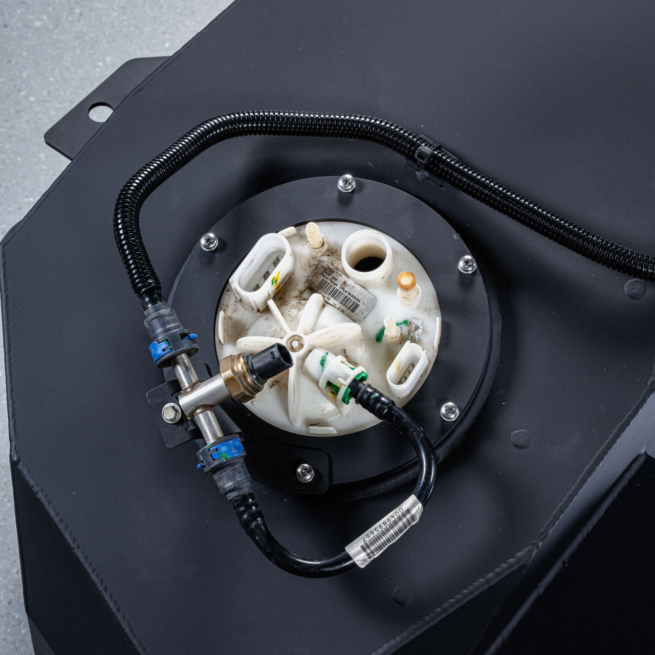 170L Replacement Main Fuel Tank for Range Rover L405 3.0T — product image 5