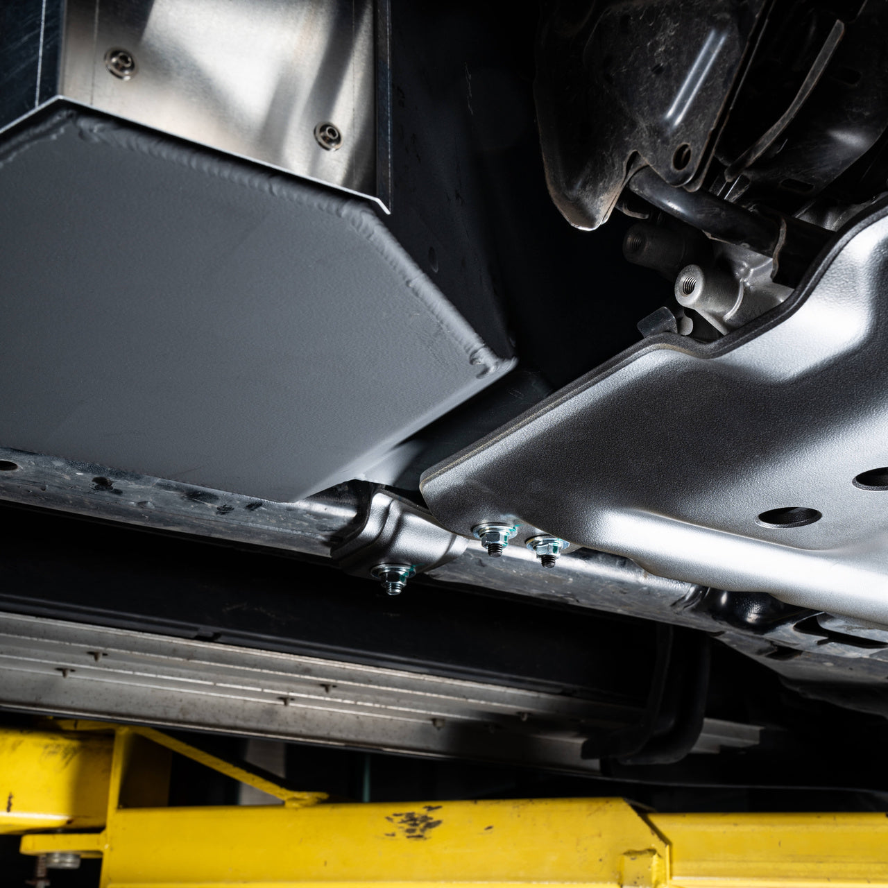 78L Auxiliary Fuel Tank for Toyota LC300 — product image 2
