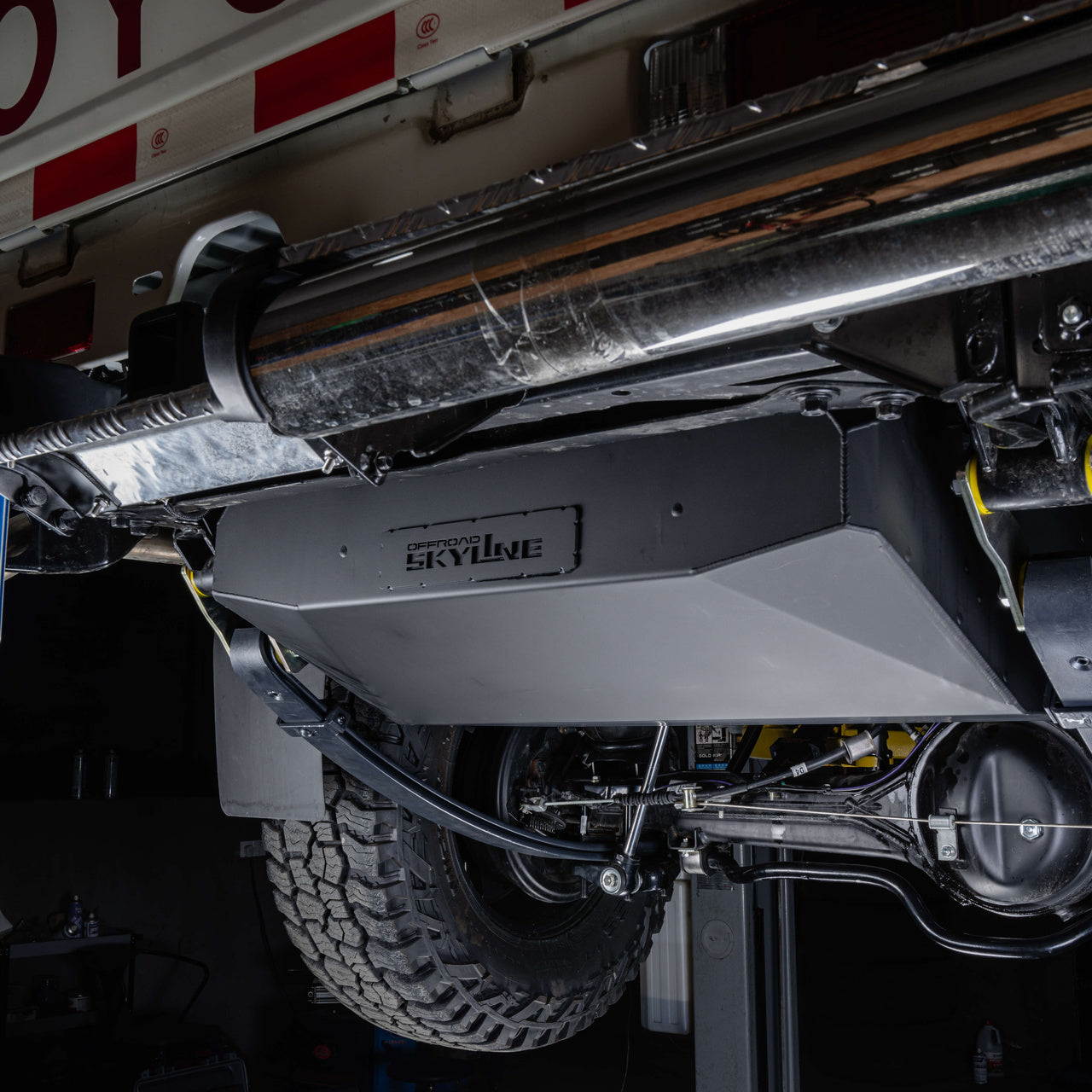 180L High-Capacity Auxiliary Fuel Tank for Toyota LC79 4.0 Single Cab — product image 4