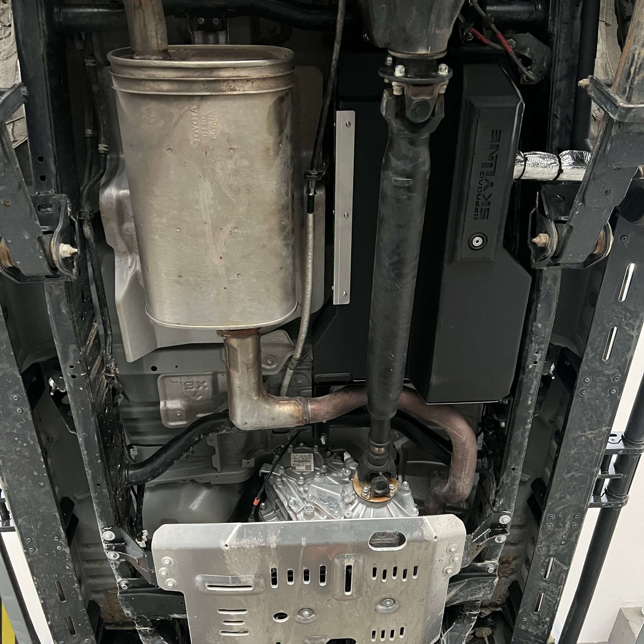 45L Auxiliary Fuel Tank for Toyota LC76 — product image 9