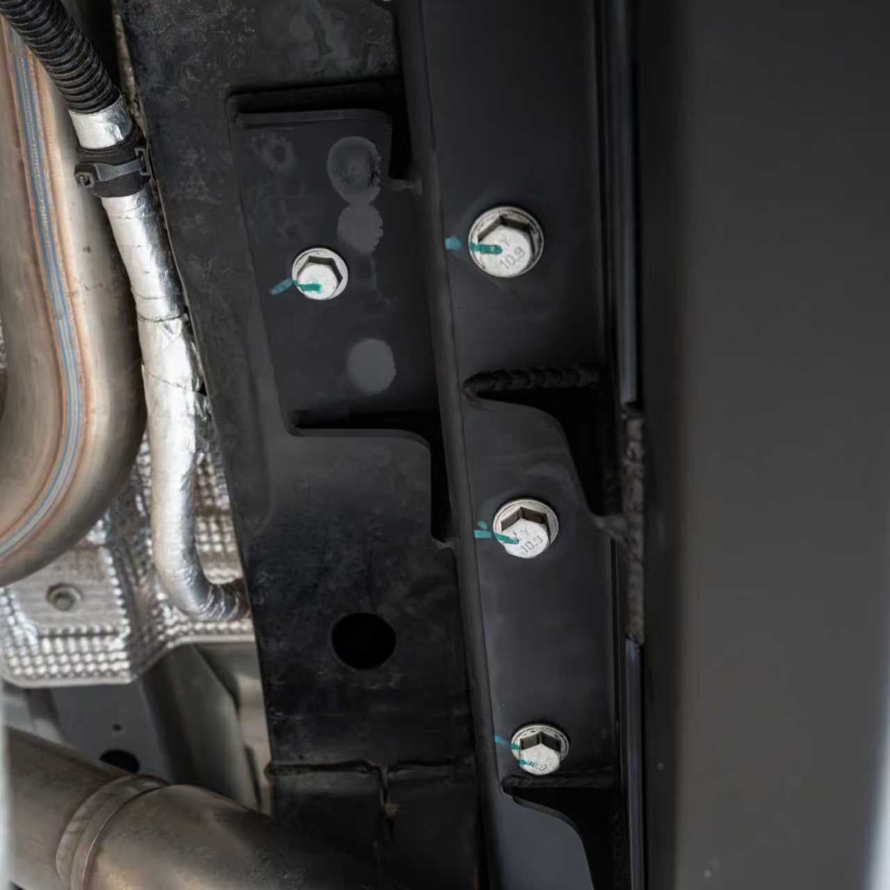 141L Auxiliary Fuel Tank for Ford Ranger Raptor — product image 7