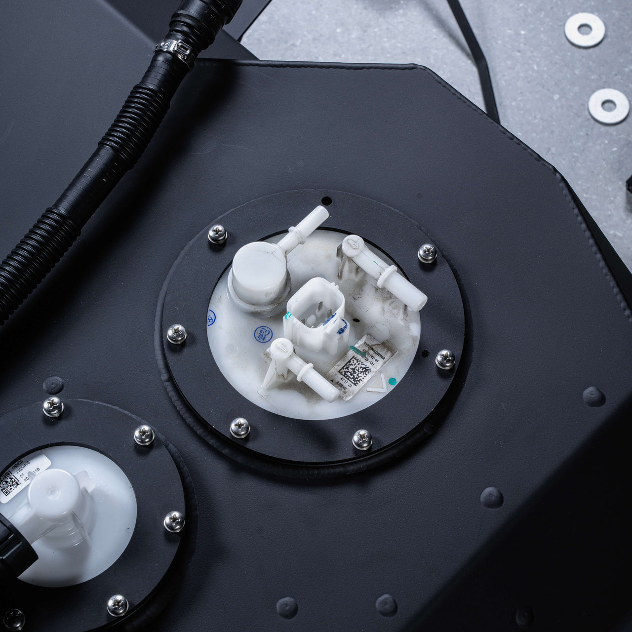 126L Replacement Main Fuel Tank for Tank 300 — product image 2